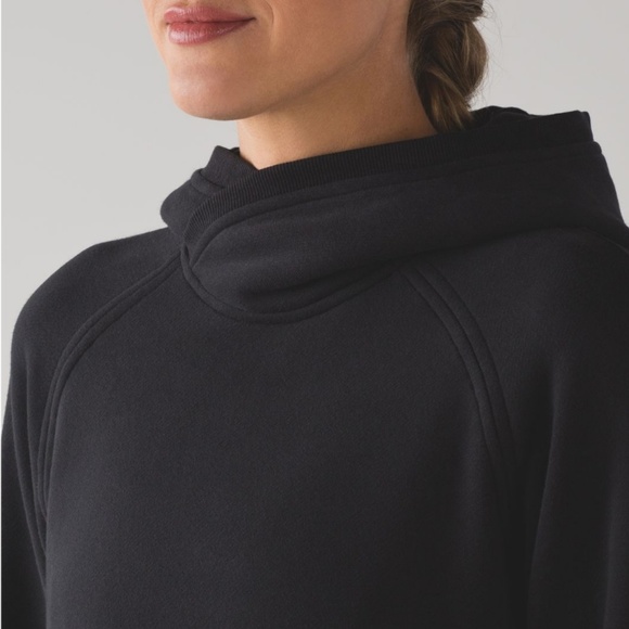 lululemon athletica Tops - Lululemon Fleece Please Pullover - size 4